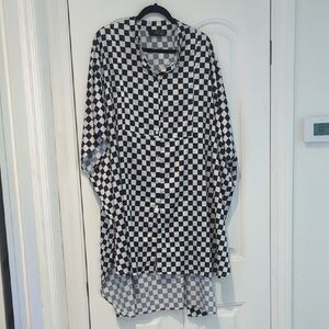Dressed in LALA Monochrome Checkered Kaftan/Kimono